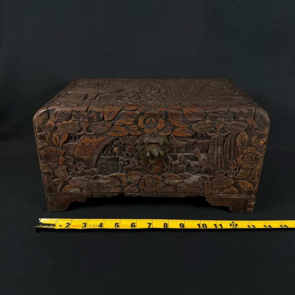 Hand CARVED CHINESE CAMPHORWOOD wood CHEST Jewelry Box Antique